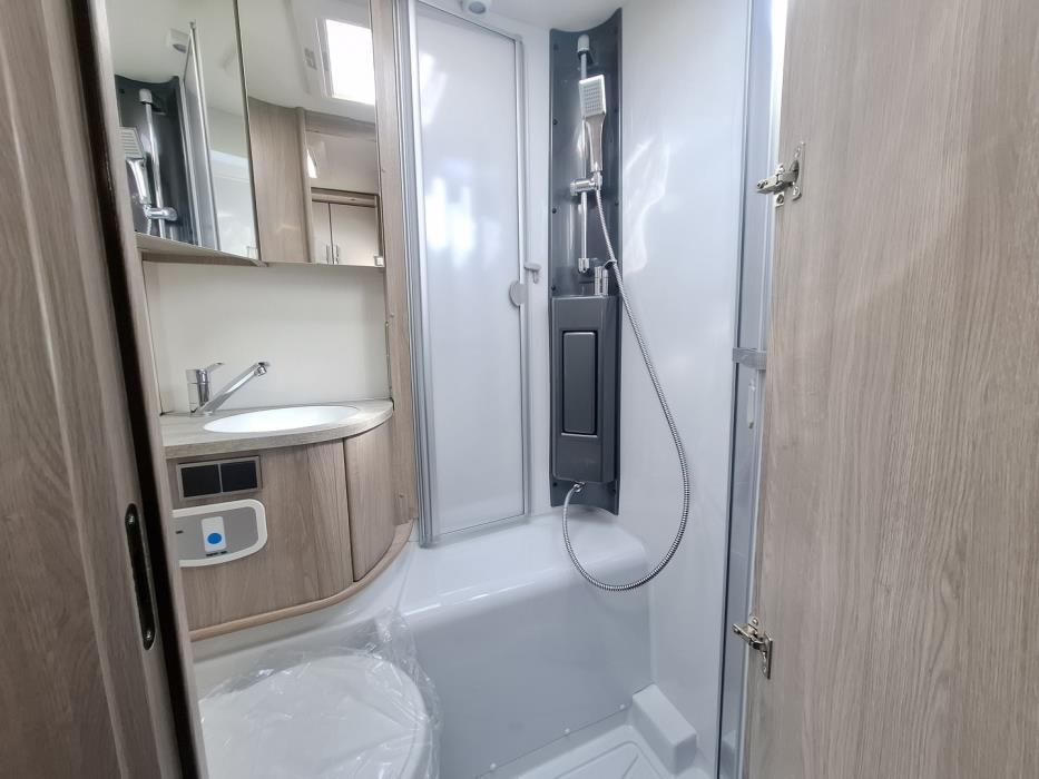 KABE Travel Master Classic 740 LGB ALDE 2026