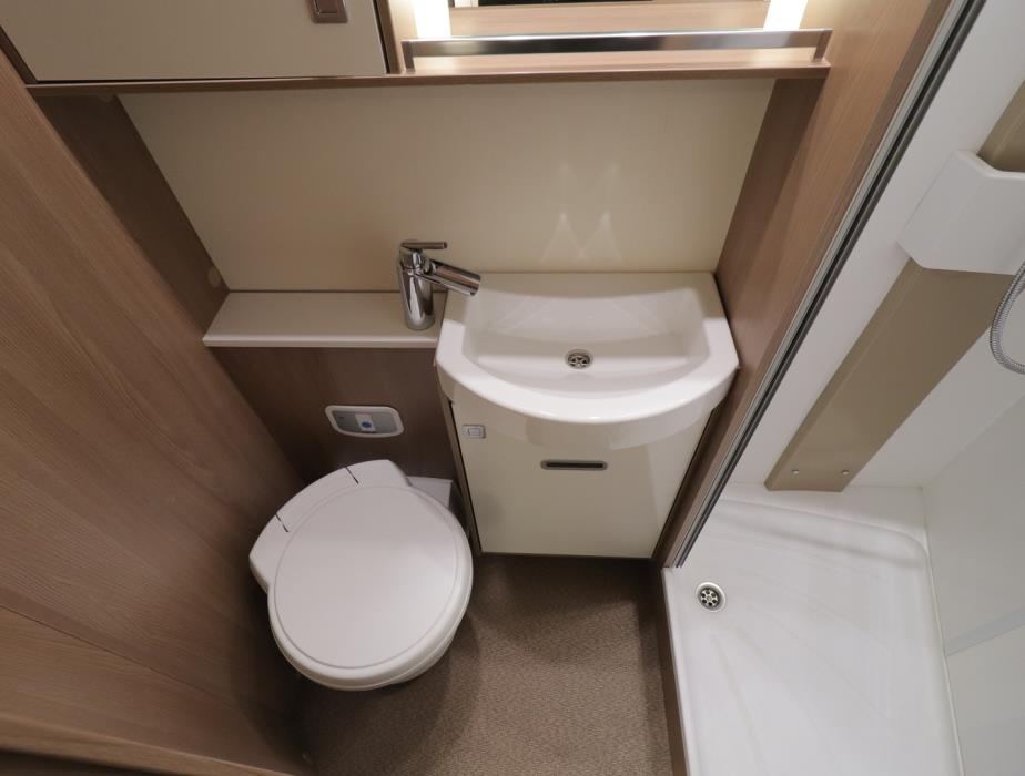 BÜRSTNER LYSEO T 734 HARMONY LINE 2021