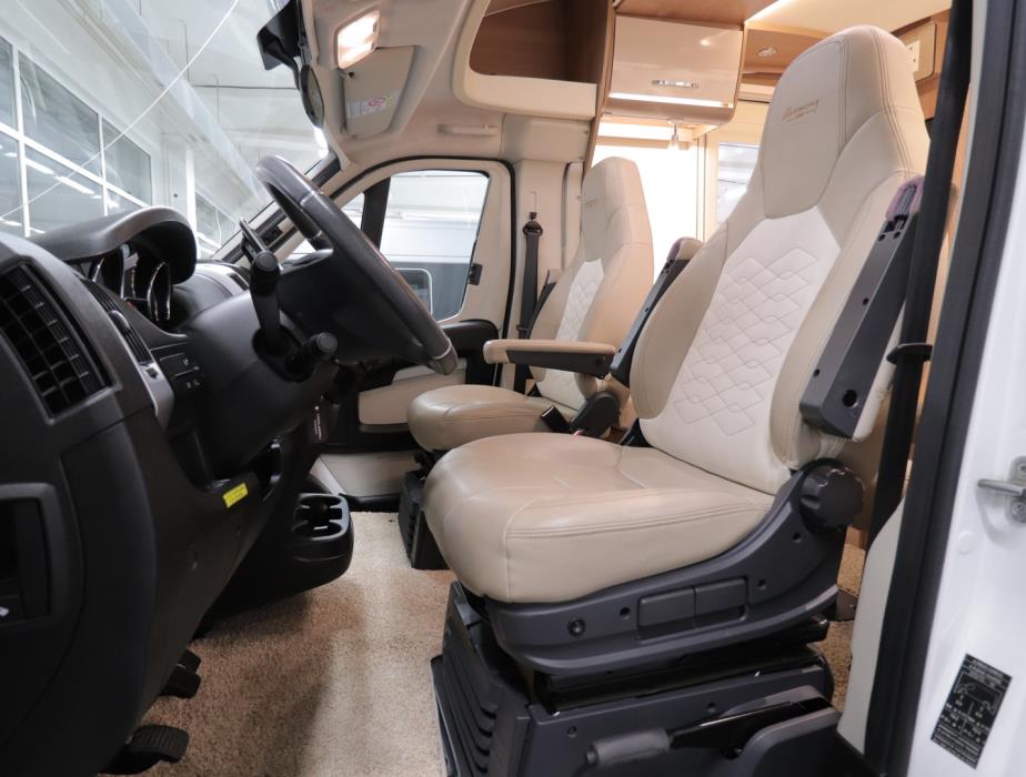 BÜRSTNER LYSEO T 734 HARMONY LINE 2021