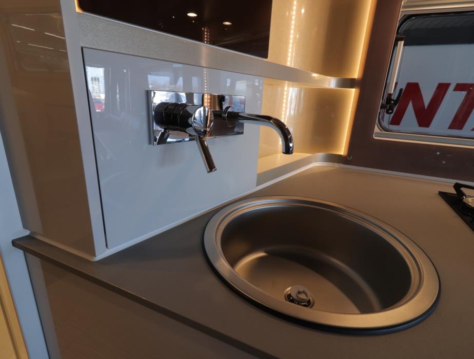 BÜRSTNER ELEGANCE i 920 G ALDE 2024