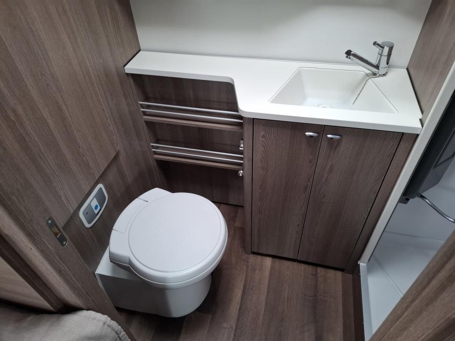 KABE Travel Master  740T 2016