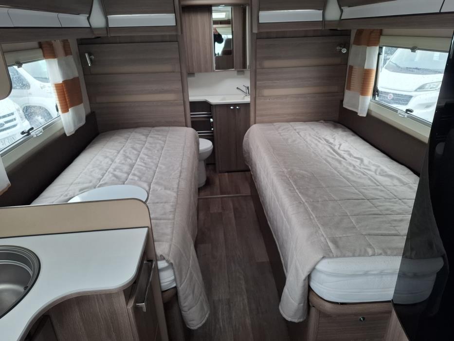 KABE Travel Master  740T 2016