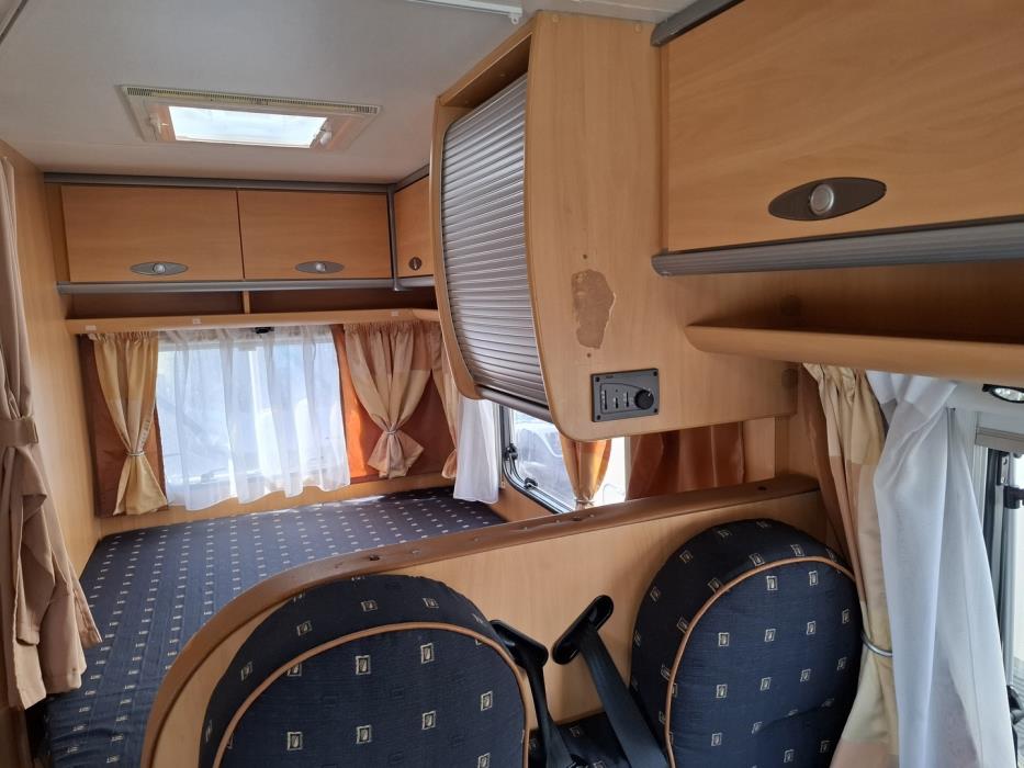 DETHLEFFS ADVANTAGE T5841 2004