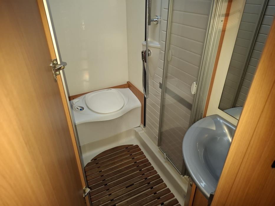 BÜRSTNER NEXXO T 660 2010