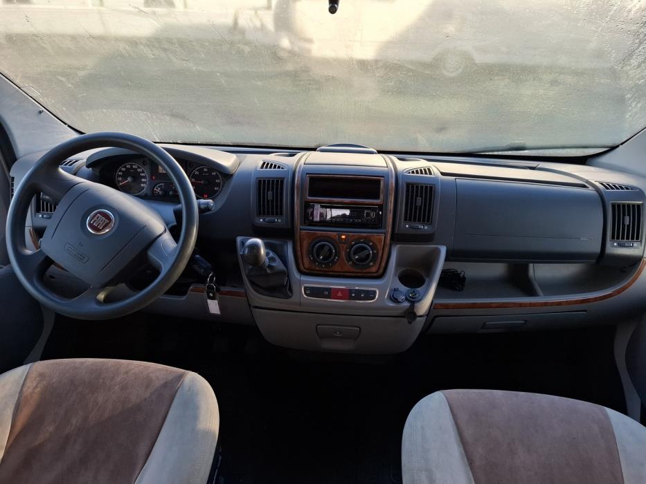 BÜRSTNER NEXXO T 660 2010