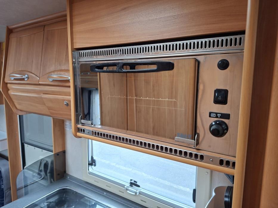 ADRIA CORAL 660SL 2005