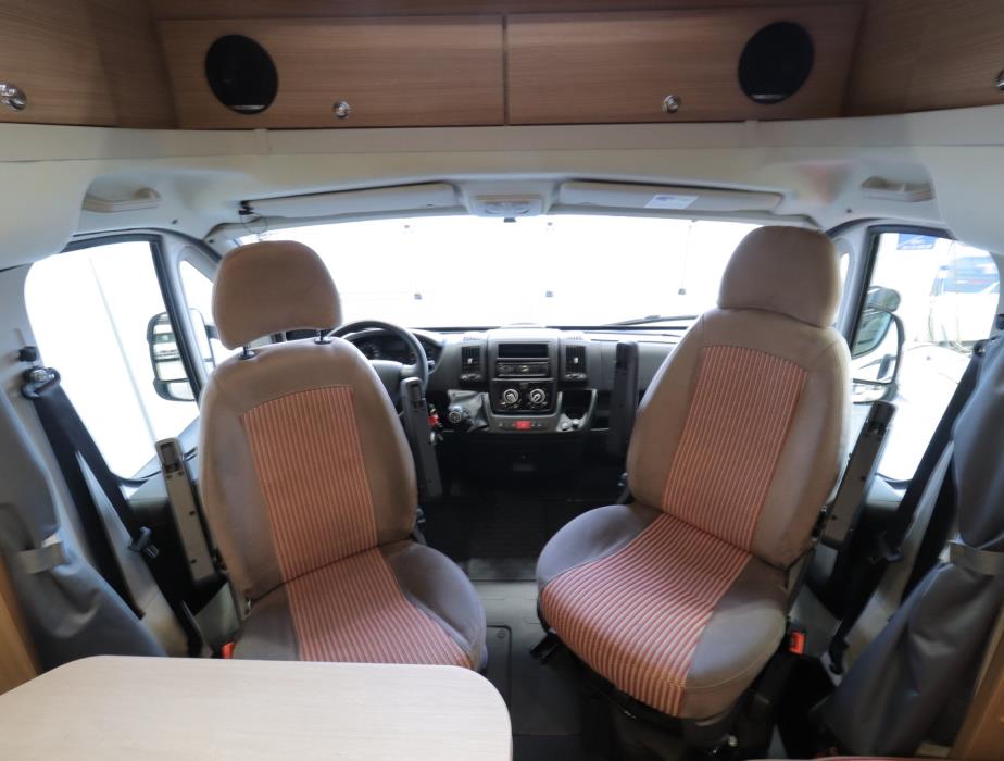 ADRIA Matrix Axess 680 SP 2012