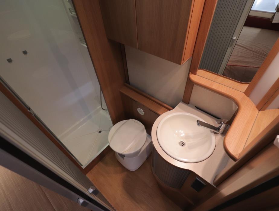 KABE Travel Master 700 XL 2009