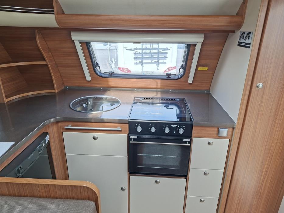 ADRIA ADORA 2012