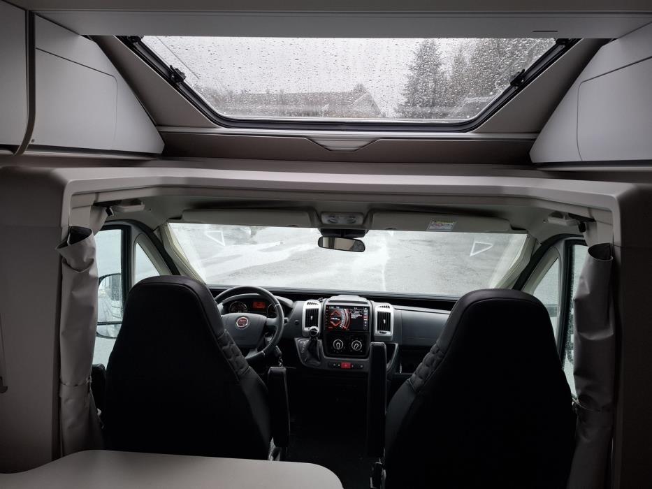 ADRIA MATRIX PLUS M 670SL 2021