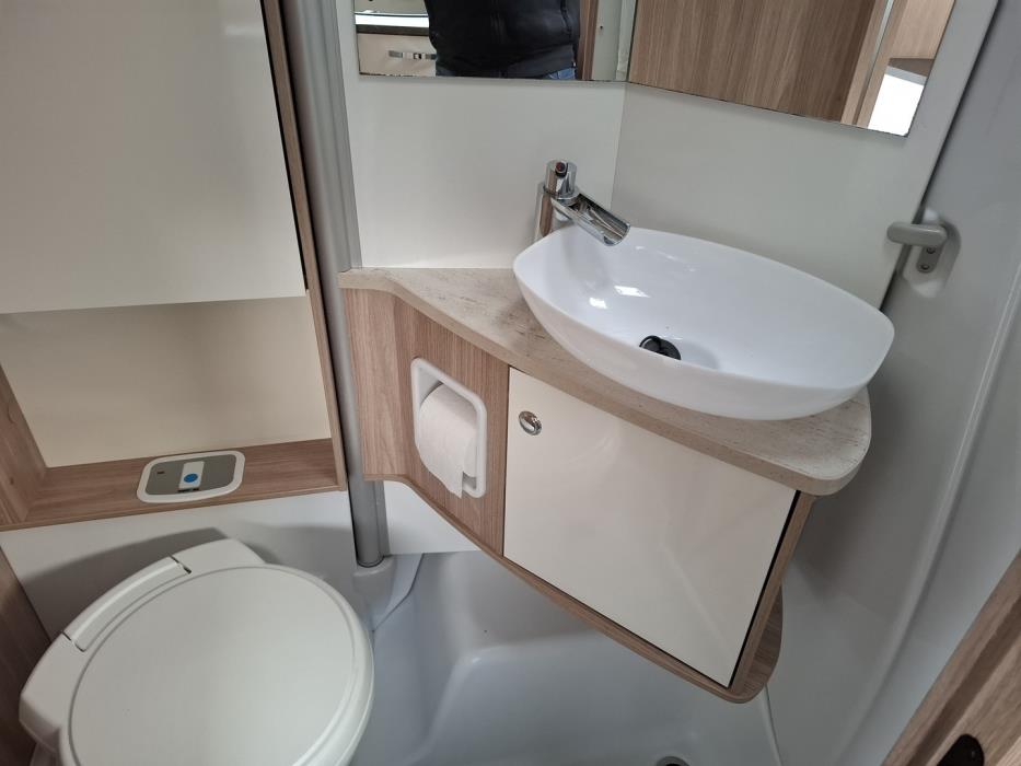 BÜRSTNER IXEO TIME IT 726 J.Edition 2020