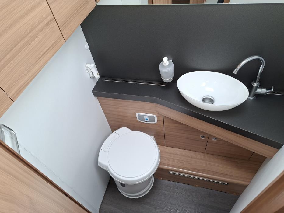 ADRIA MATRIX SUPREME 670 SC ALDE 2020