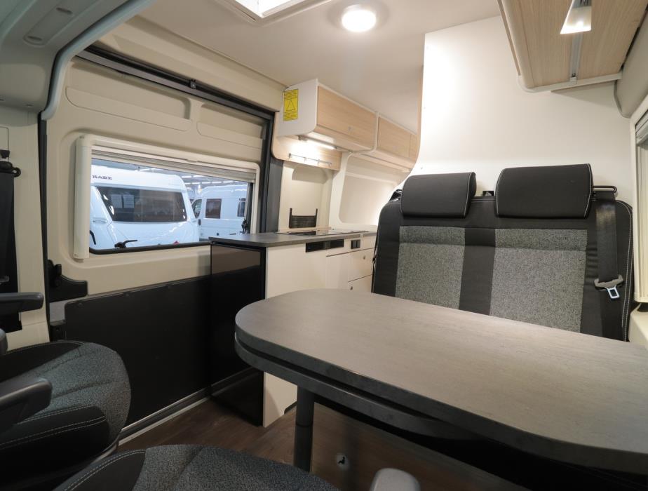 SUNLIGHT CLIFF 600 2020