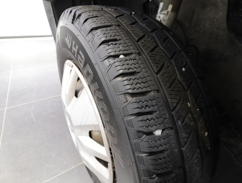 SUNLIGHT CLIFF 600 2020