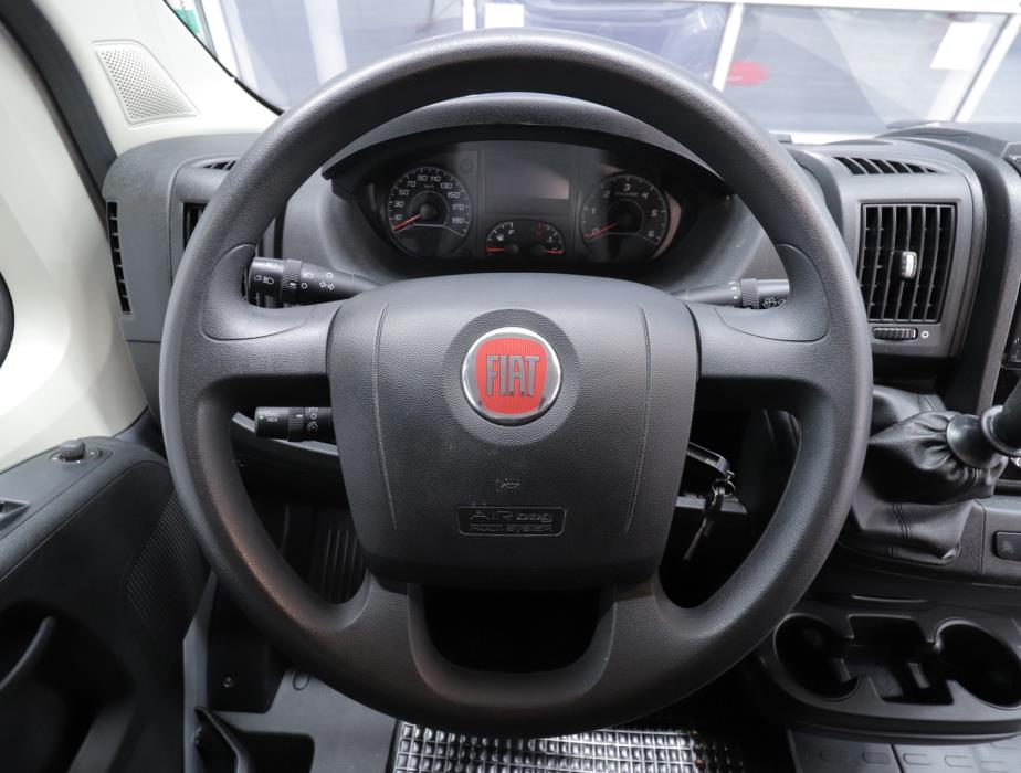 SUNLIGHT CLIFF 600 2020