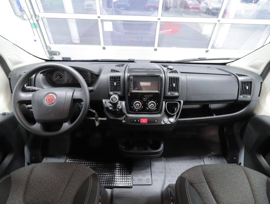 SUNLIGHT CLIFF 600 2020