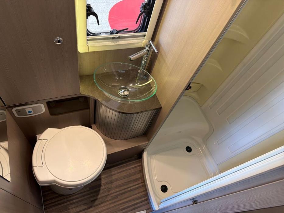 ADRIA MATRIX SUPREME M 667 SPS ALDE 2014