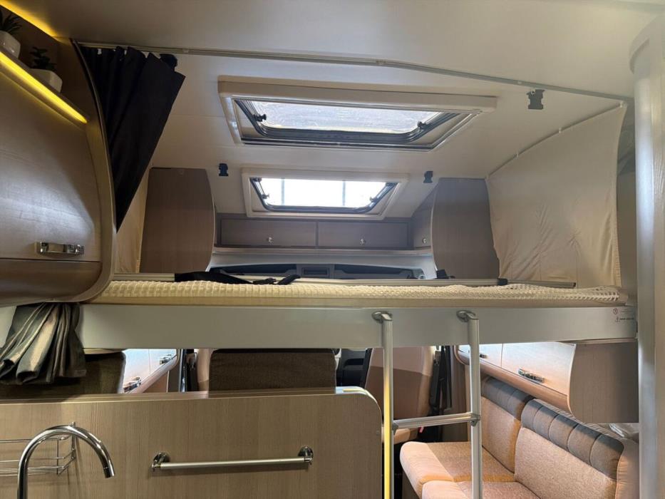 ADRIA MATRIX SUPREME M 667 SPS ALDE 2014