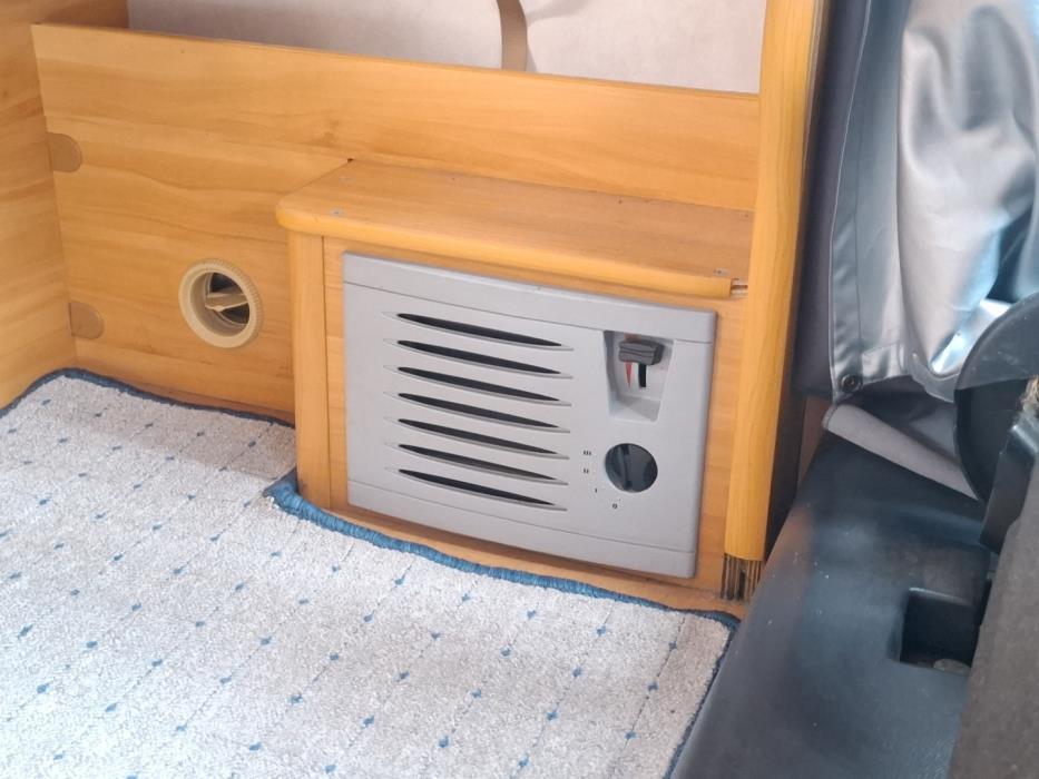 ADRIA Coral Plus 660 SL 2005