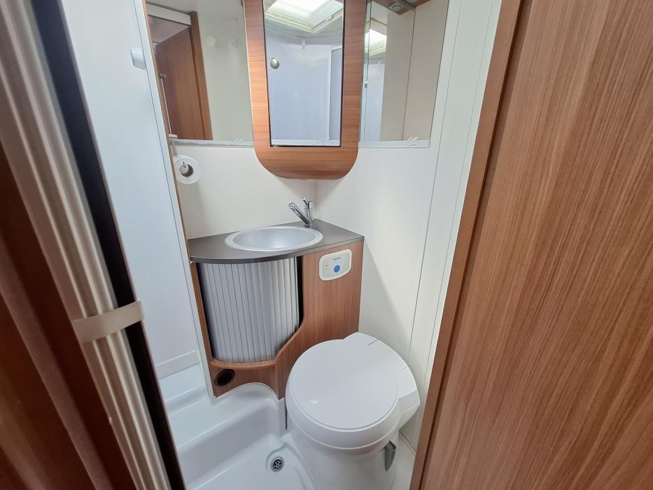 ADRIA Matrix Plus 680 SP 2011