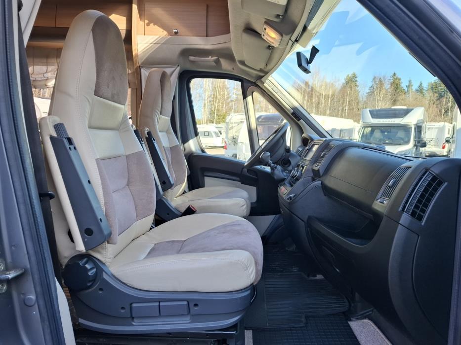 ADRIA Matrix 650 SF RJ 60 Years Edition 2013