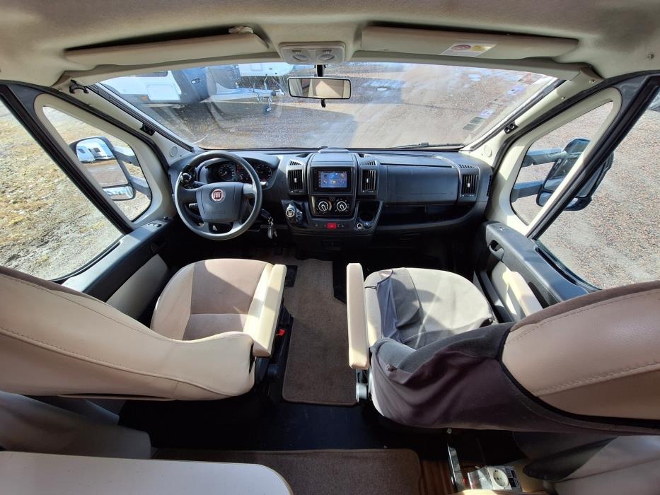 ADRIA Matrix Axess 650 SF 2013