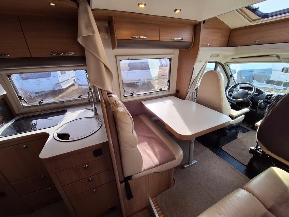 ADRIA Matrix Axess 650 SF 2013