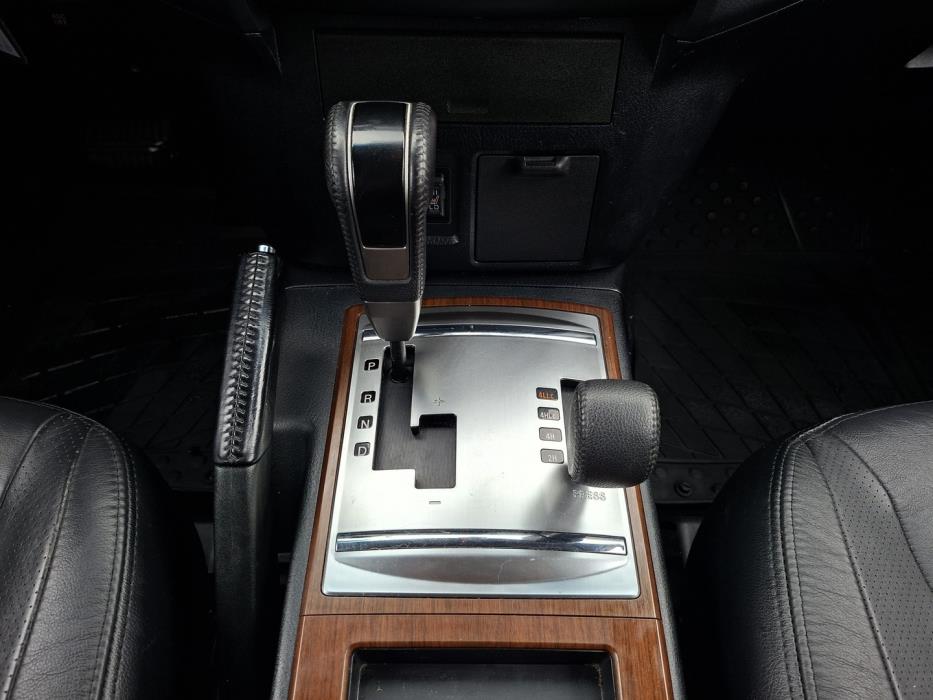 MITSUBISHI Pajero 2010