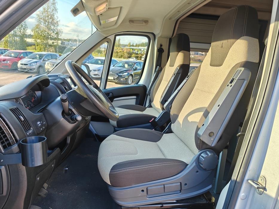 PÖSSL Roadcar Van R 600 2019