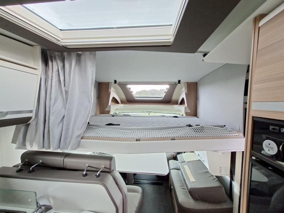ADRIA Matrix Supreme 670 SLT 2019