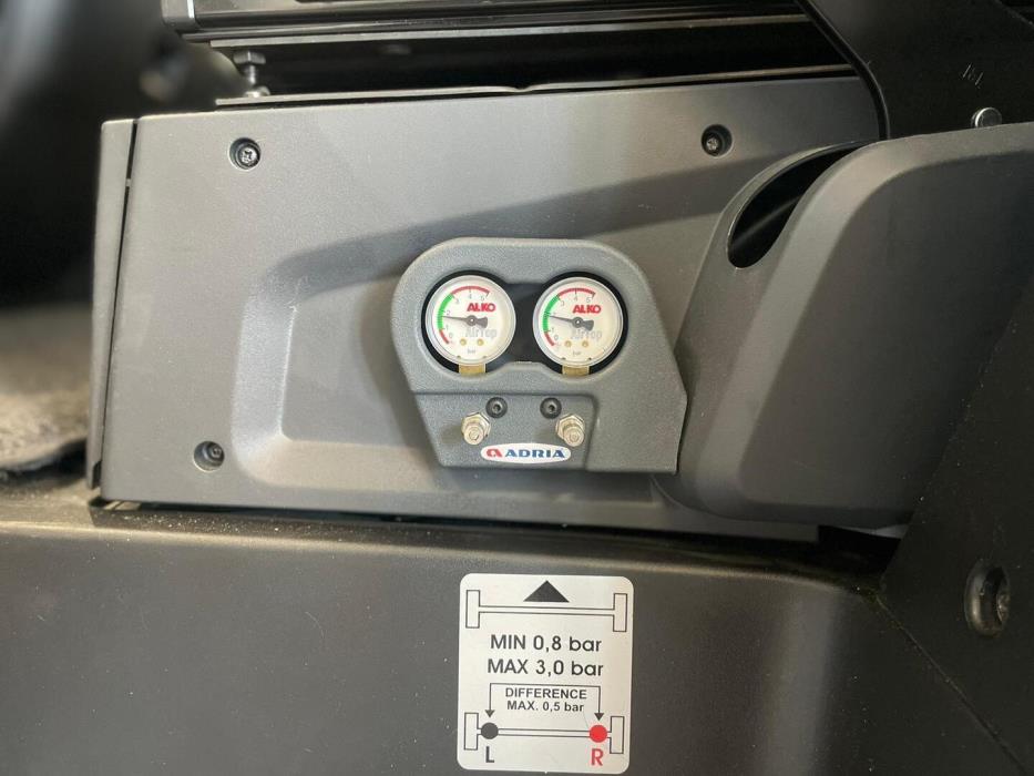 ADRIA Matrix Supreme 670 SLT 2019