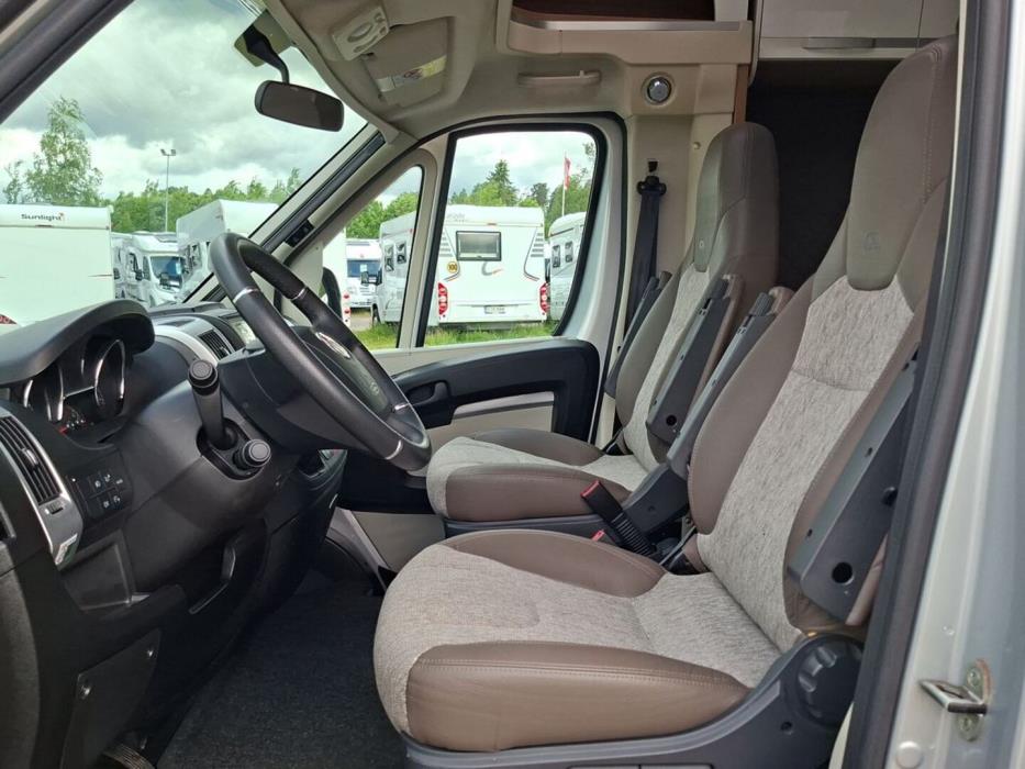 ADRIA Matrix Supreme 670 SLT 2019