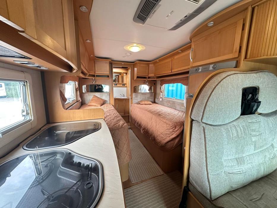 KABE TRAVEL MASTER 750 WT 2008