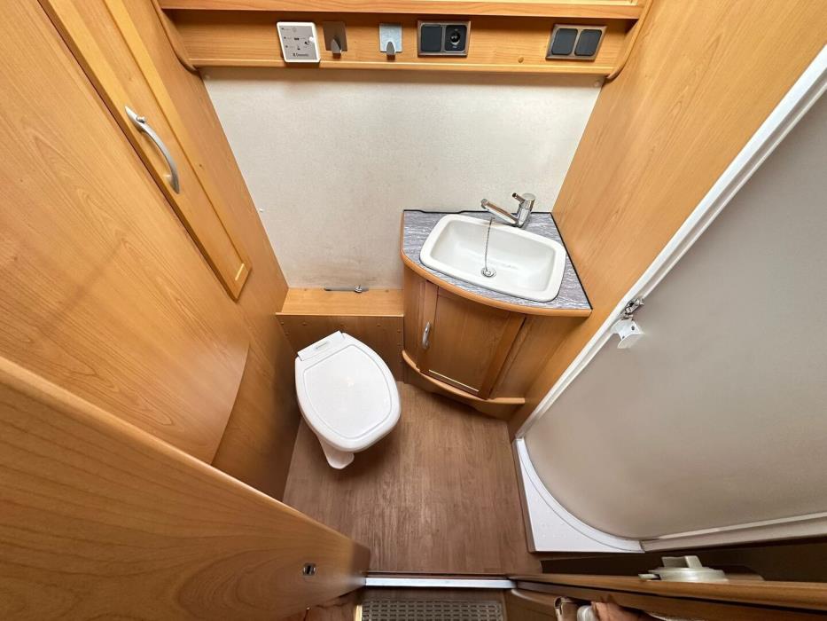 KABE TRAVEL MASTER 750 WT 2008