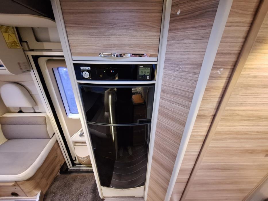 ADRIA MATRIX AXESS 670 SL 2017