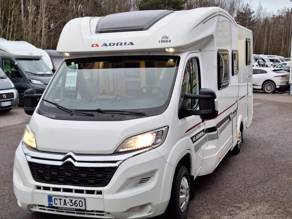 ADRIA MATRIX AXESS 670 SL 2017