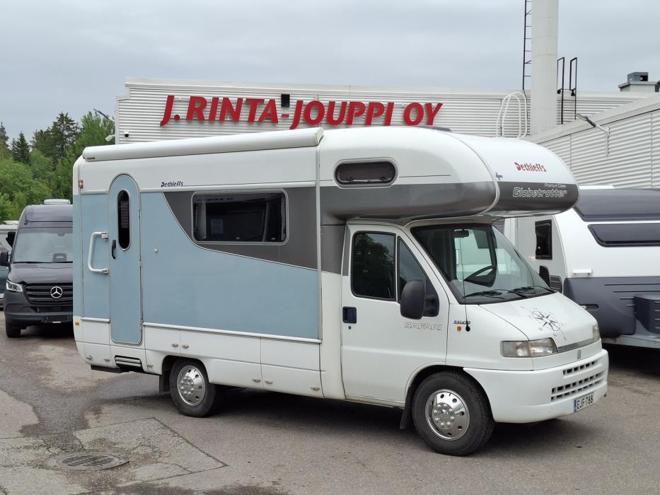 DETHLEFFS Globetrotter Premium Class A 230 2001