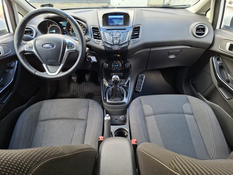 FORD Fiesta 2016