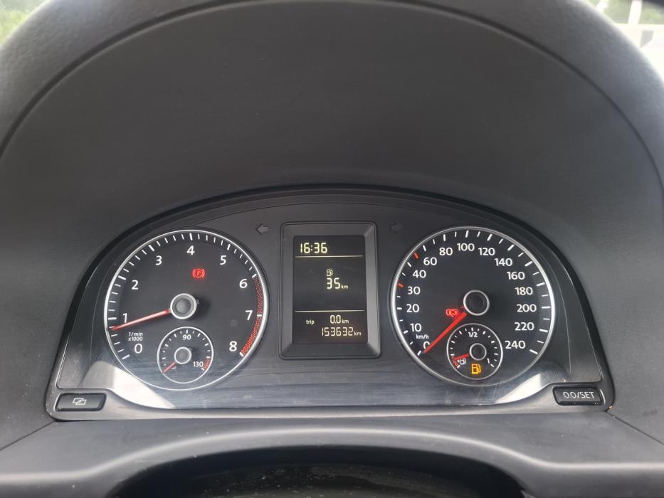 VOLKSWAGEN Caddy 2011