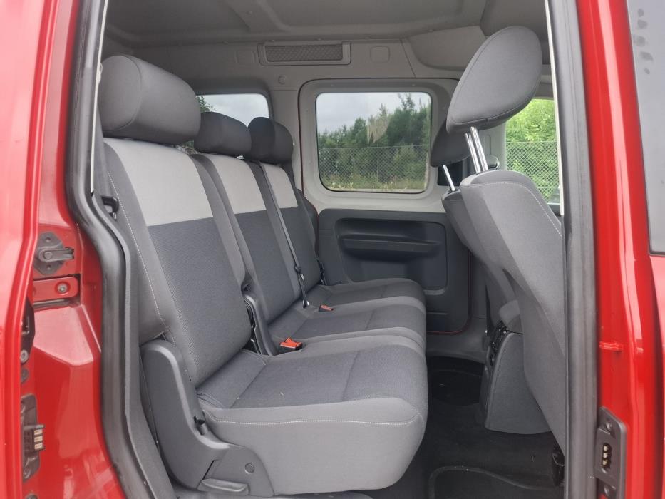 VOLKSWAGEN Caddy 2011