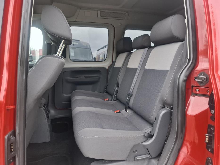 VOLKSWAGEN Caddy 2011