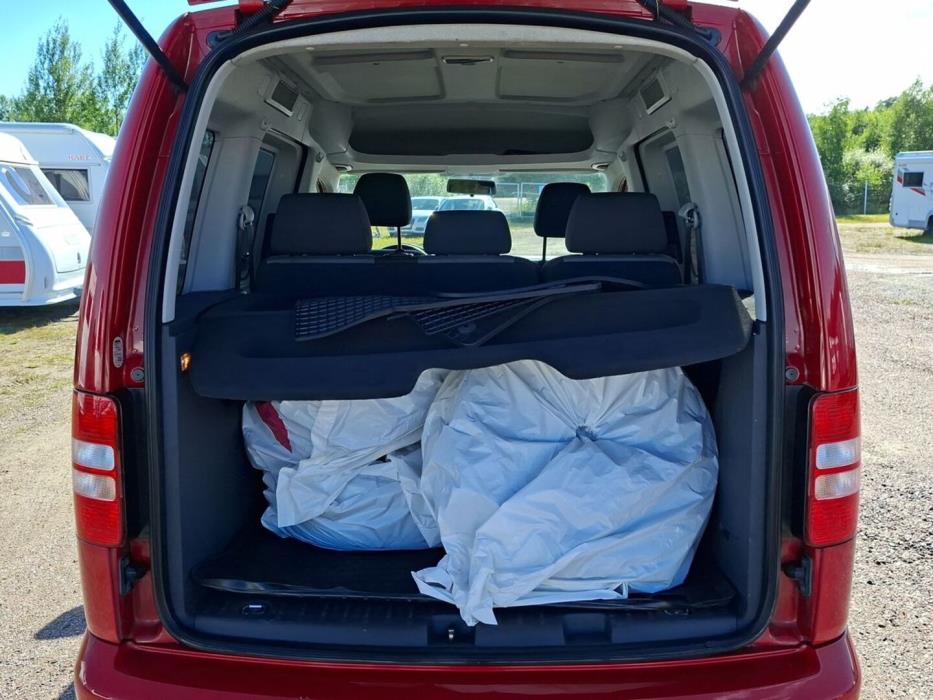 VOLKSWAGEN Caddy 2011