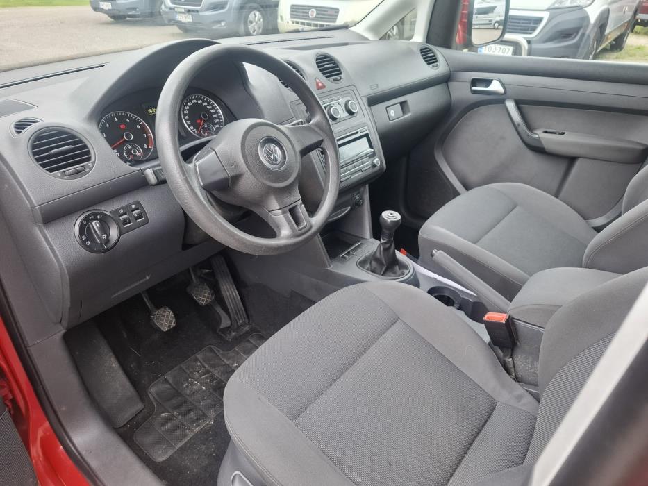 VOLKSWAGEN Caddy 2011
