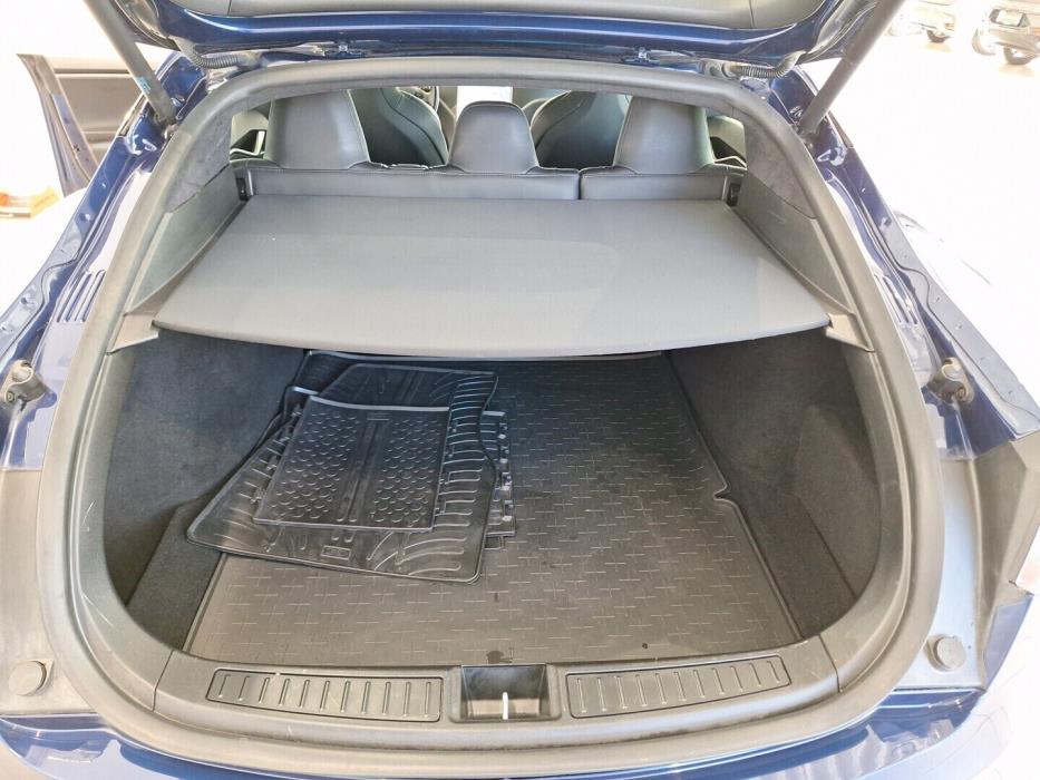 TESLA Model S 2018