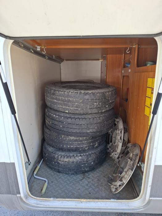 HOBBY T 500 GESC VAN Exclusive 2008