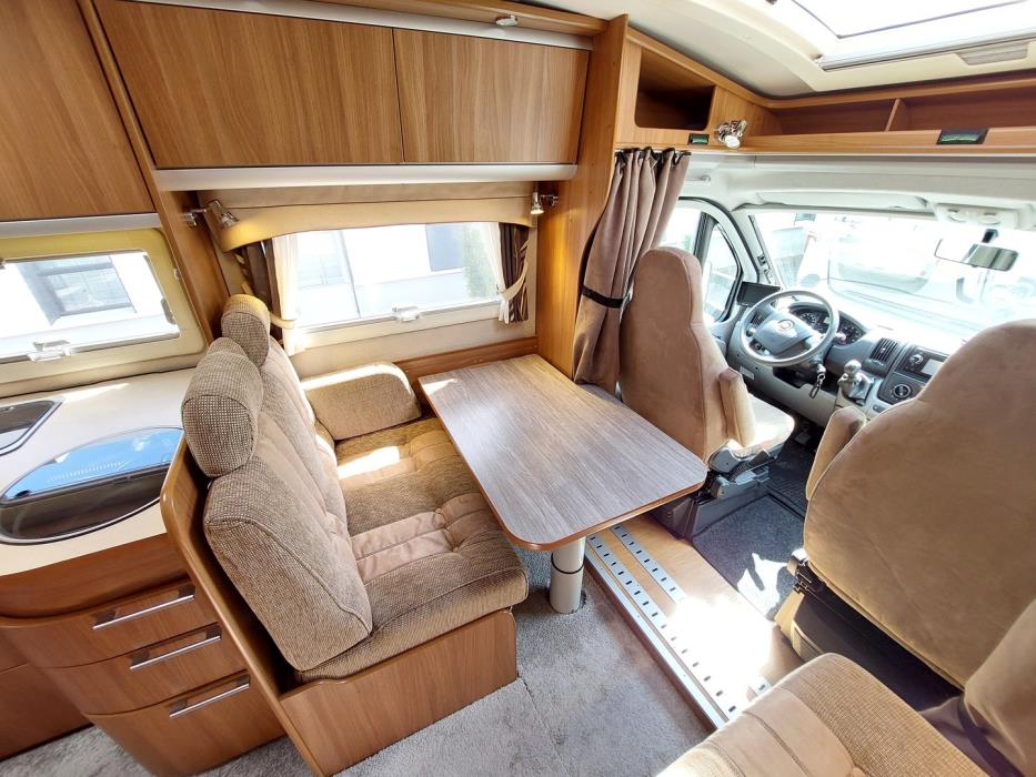 KABE Travel Master 740 LB 2011