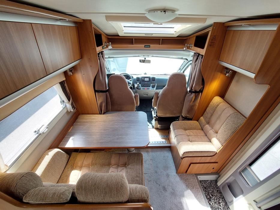 KABE Travel Master 740 LB 2011