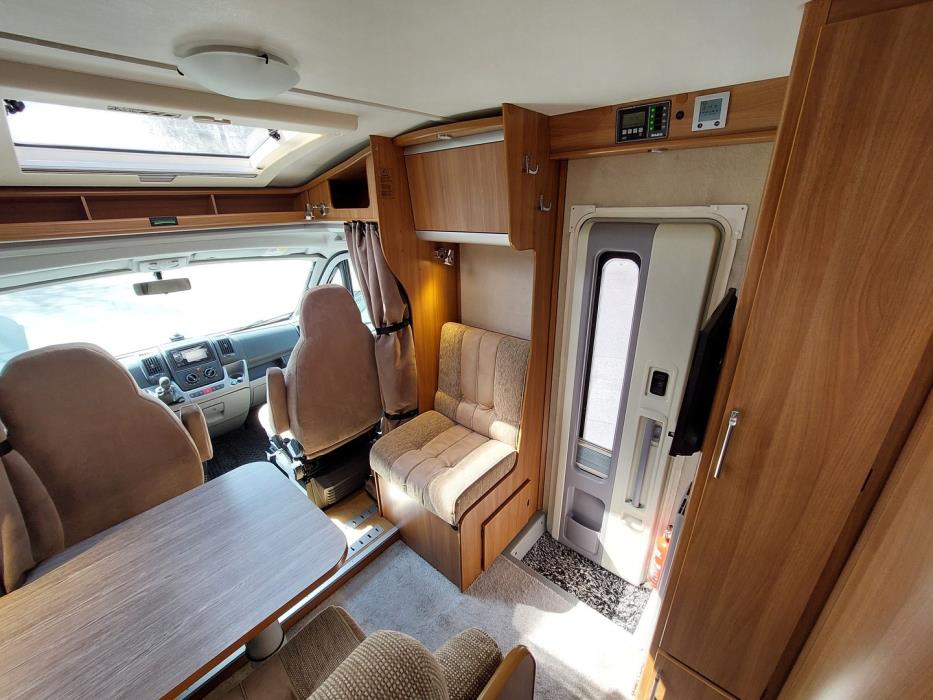 KABE Travel Master 740 LB 2011