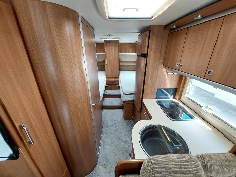 KABE Travel Master 740 LB 2011