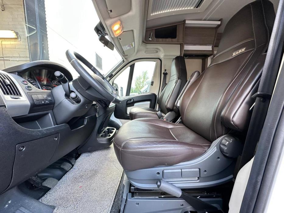 KABE Travel Master Classic 740 LGB 2021